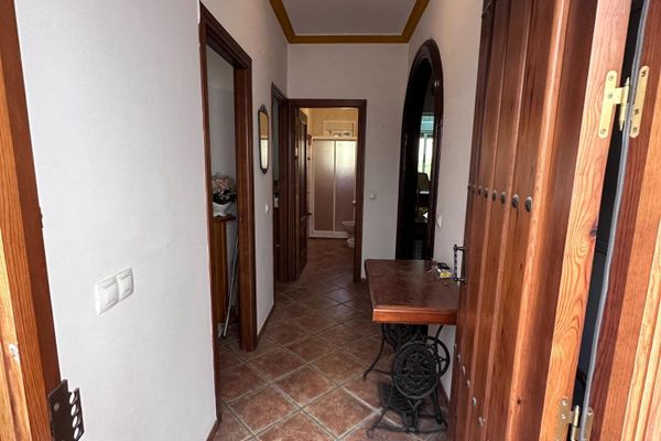 House in the heart of Setenil, in a quiet area with many possibilities. — detail (image 3 of 10)