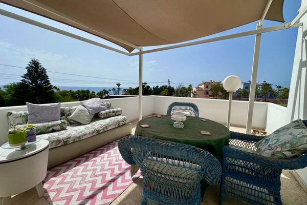 Beautiful Sea-View Home on the Casares Coast — living area (image 4 of 10)